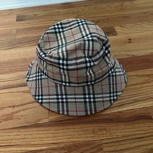 burberry print bucket hat